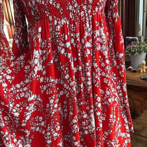 Vici Red and White Off-the-Shoulder Mini Sundress - Picture 5 of 14